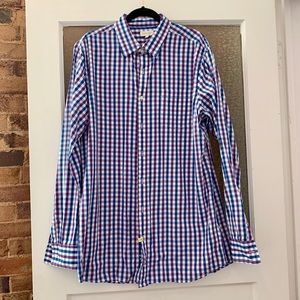 Men’s button up dress shirt